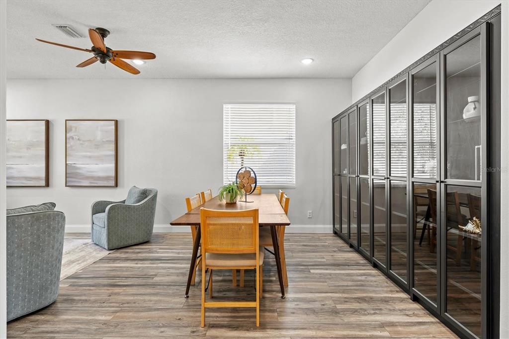 For Sale: $594,000 (5 beds, 3 baths, 2774 Square Feet)
