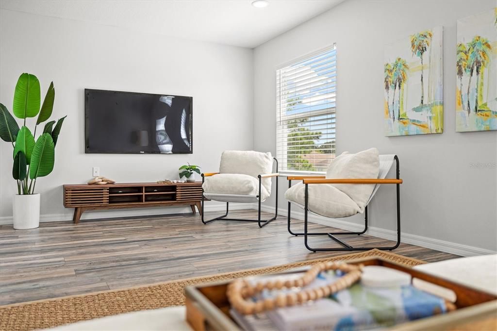 For Sale: $594,000 (5 beds, 3 baths, 2774 Square Feet)
