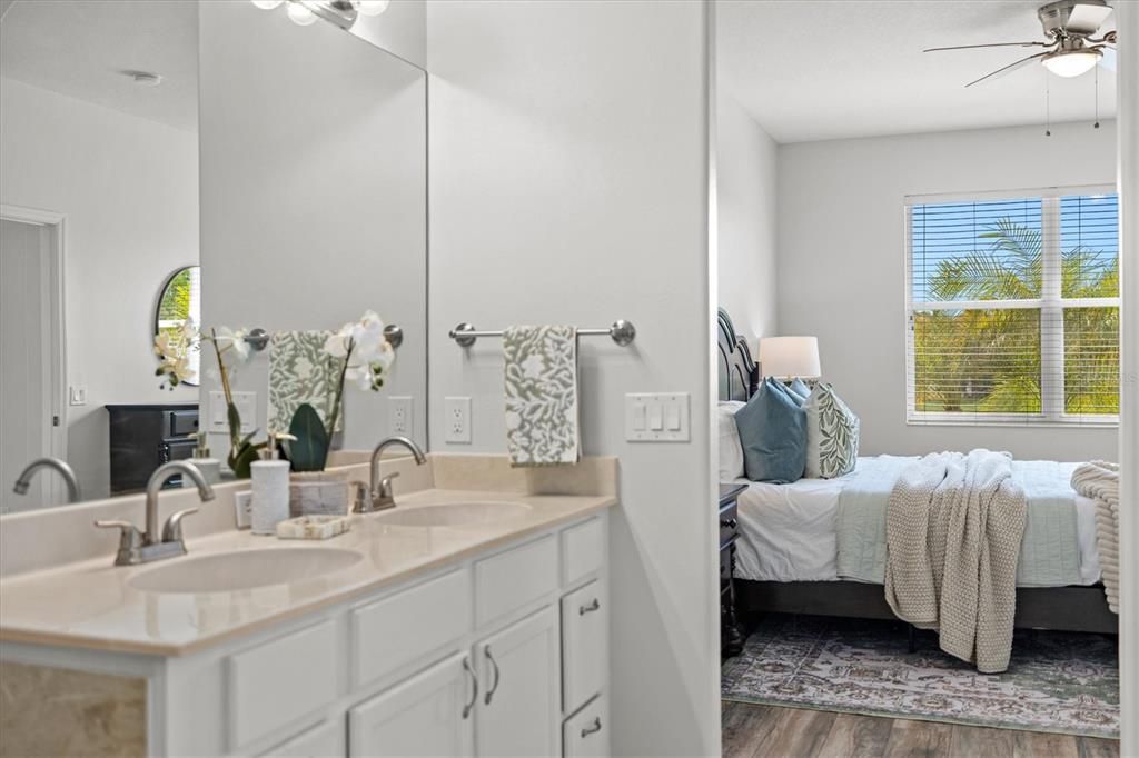 For Sale: $594,000 (5 beds, 3 baths, 2774 Square Feet)