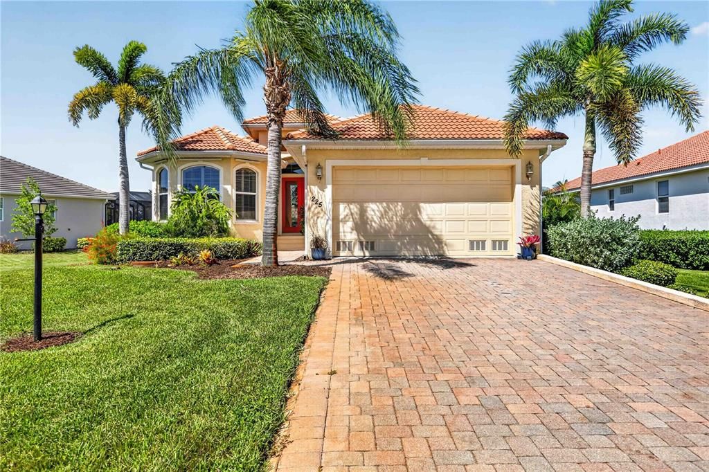 For Sale: $399,900 (3 beds, 2 baths, 1839 Square Feet)