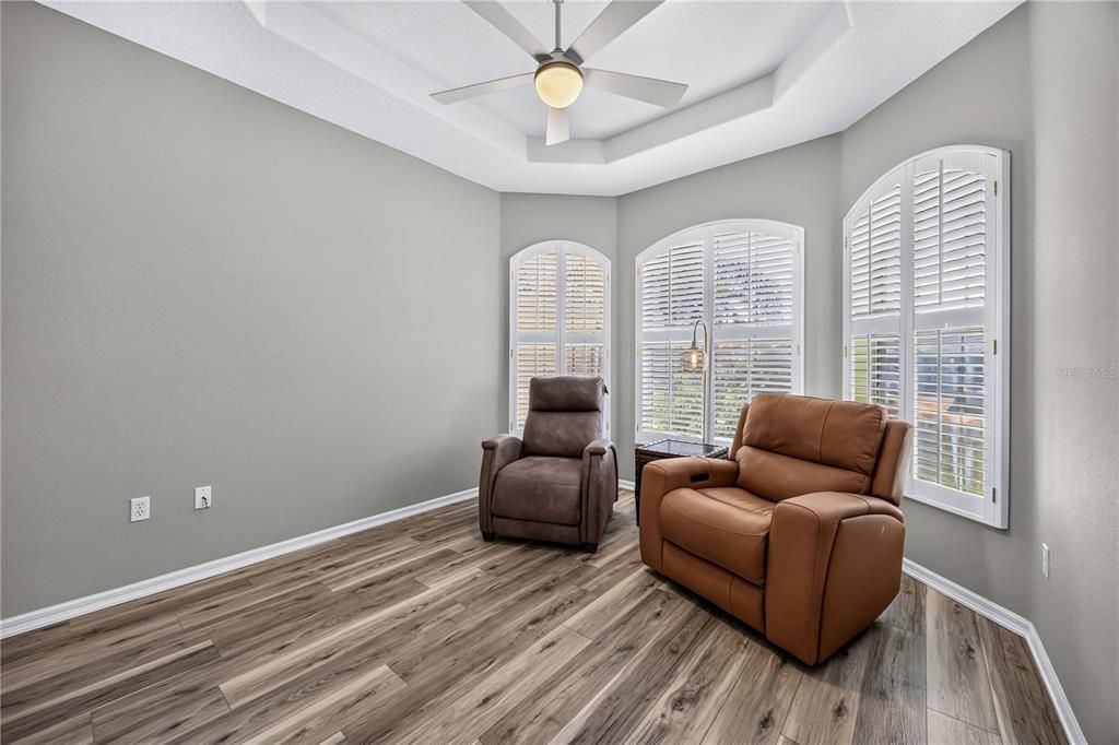 For Sale: $399,900 (3 beds, 2 baths, 1839 Square Feet)