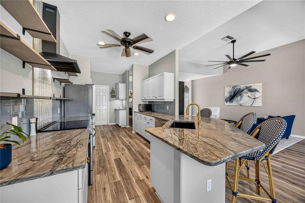 For Sale: $399,900 (3 beds, 2 baths, 1839 Square Feet)