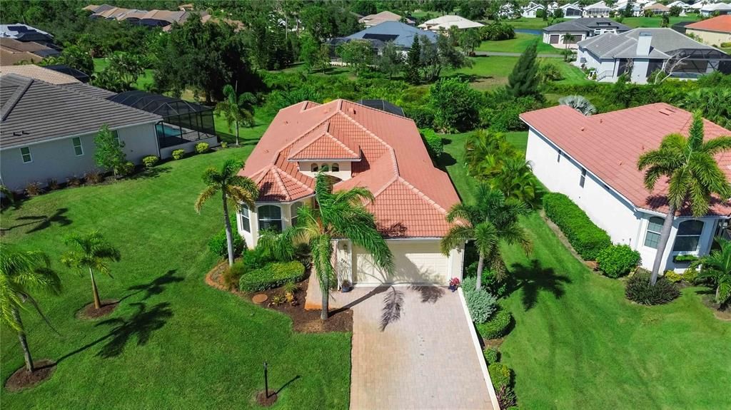 For Sale: $399,900 (3 beds, 2 baths, 1839 Square Feet)