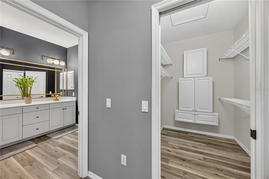 For Sale: $399,900 (3 beds, 2 baths, 1839 Square Feet)