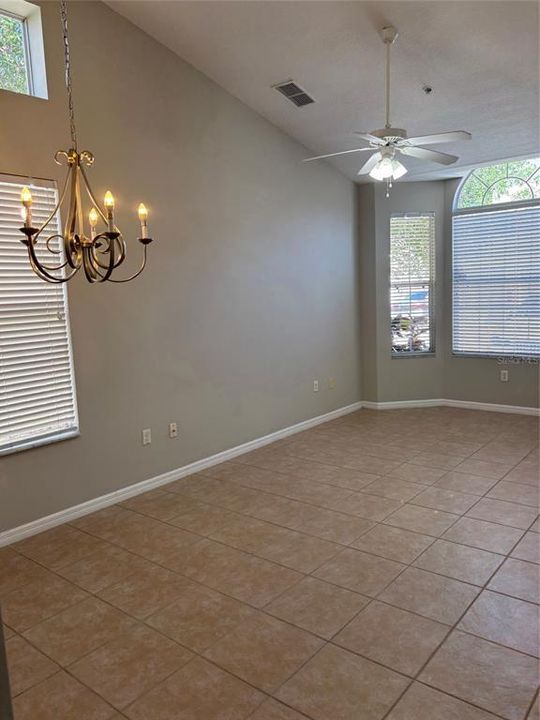 For Rent: $1,695 (3 beds, 2 baths, 1000 Square Feet)