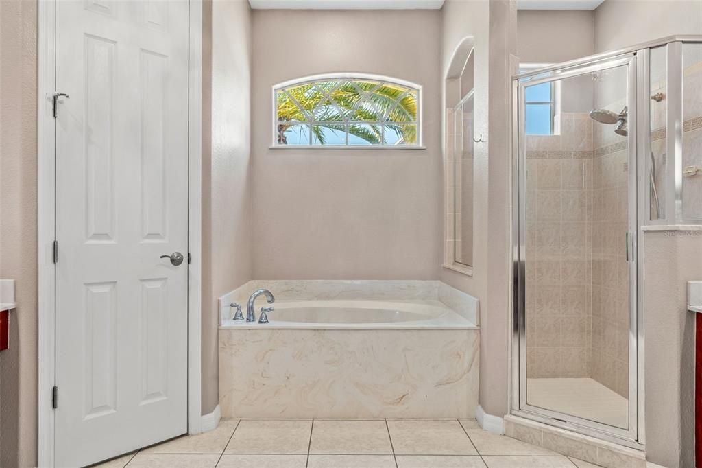 For Sale: $565,000 (4 beds, 3 baths, 2278 Square Feet)