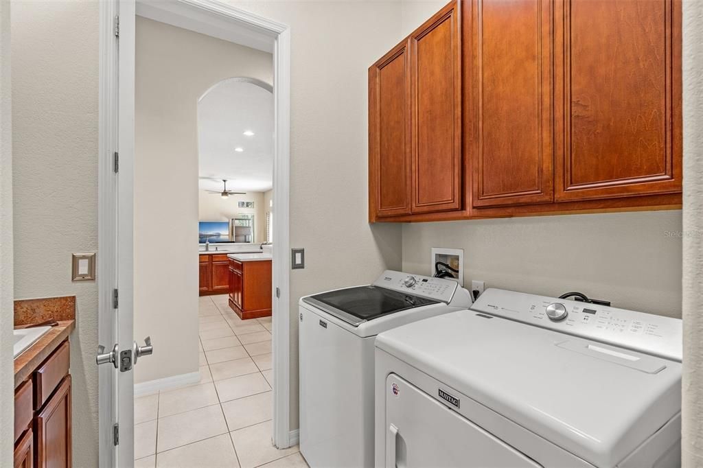 For Sale: $565,000 (4 beds, 3 baths, 2278 Square Feet)