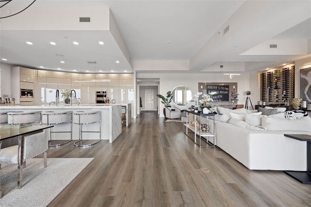 For Sale: $1,140,000 (4 beds, 3 baths, 3928 Square Feet)