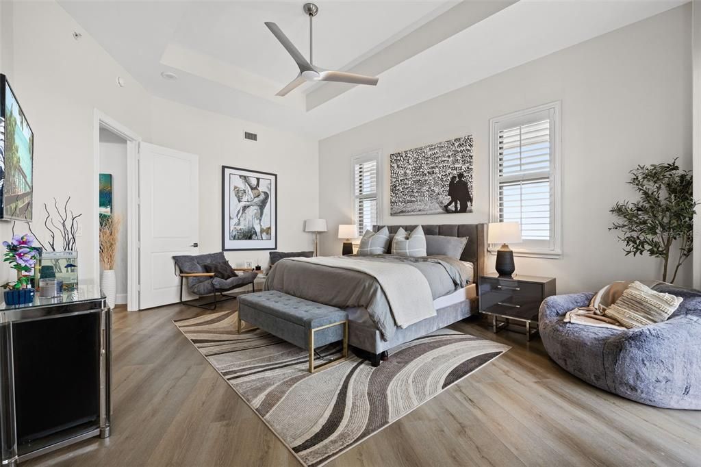 For Sale: $1,140,000 (4 beds, 3 baths, 3928 Square Feet)