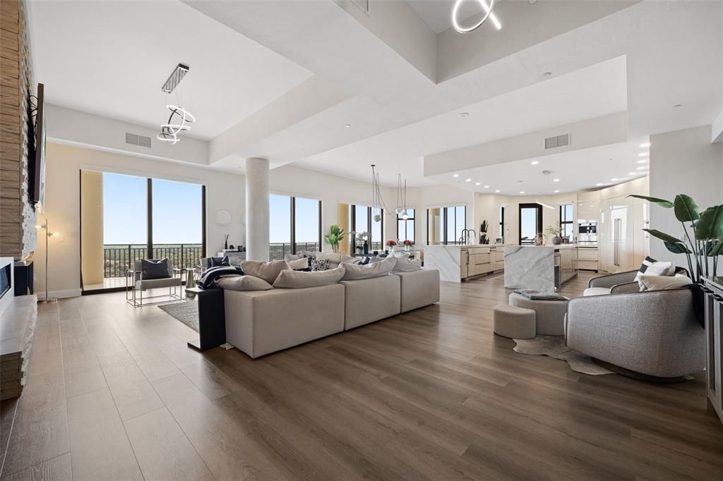 For Sale: $1,140,000 (4 beds, 3 baths, 3928 Square Feet)