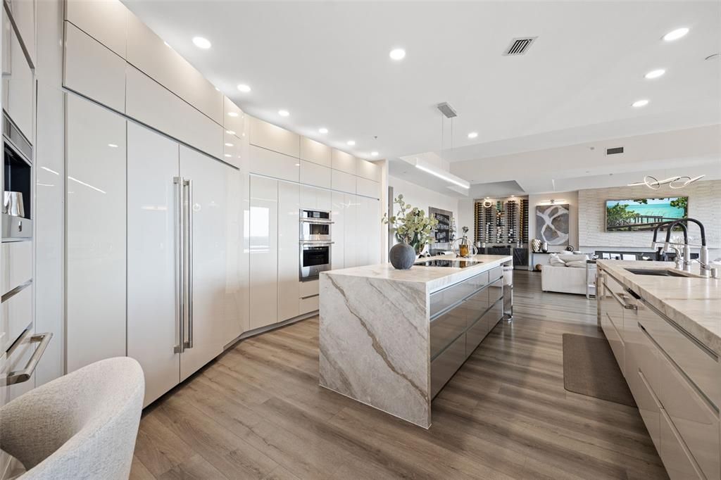For Sale: $1,140,000 (4 beds, 3 baths, 3928 Square Feet)