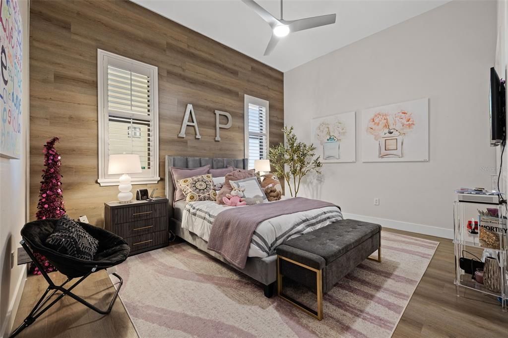For Sale: $1,140,000 (4 beds, 3 baths, 3928 Square Feet)