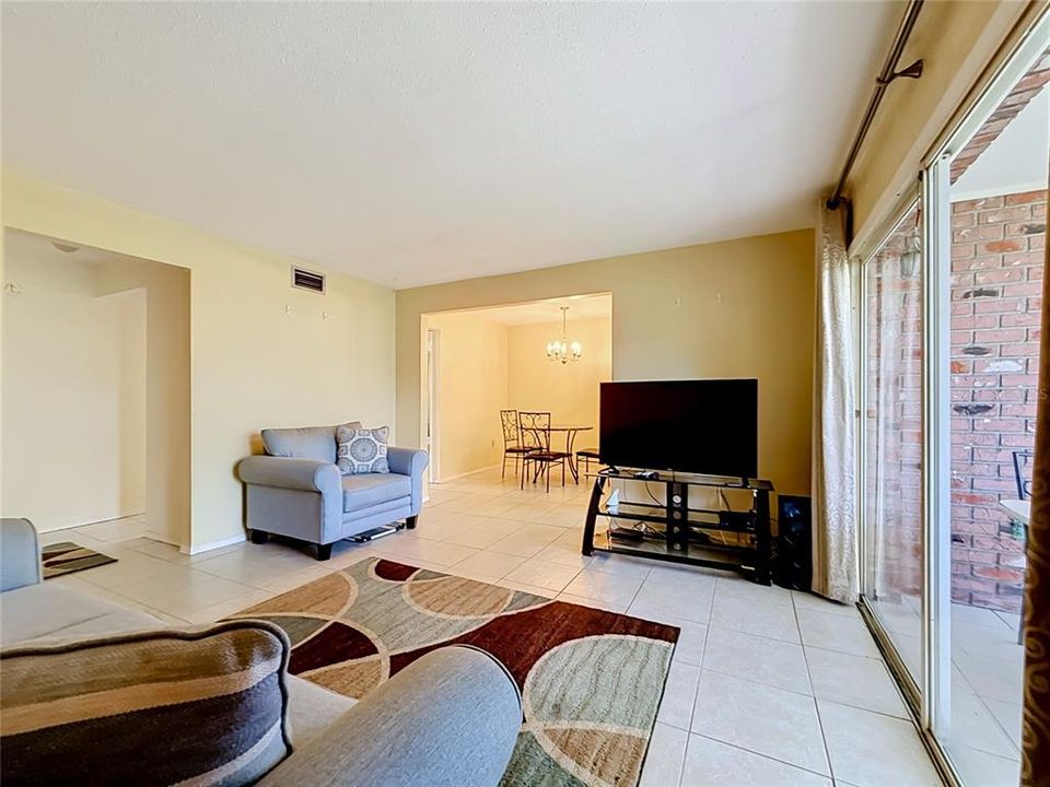 En Venta: $114,900 (1 camas, 1 baños, 825 Pies cuadrados)