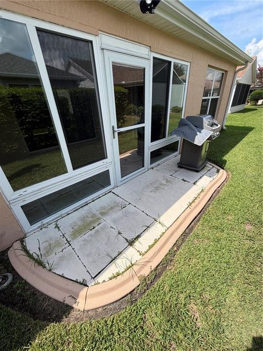 For Rent: $2,600 (3 beds, 2 baths, 1979 Square Feet)