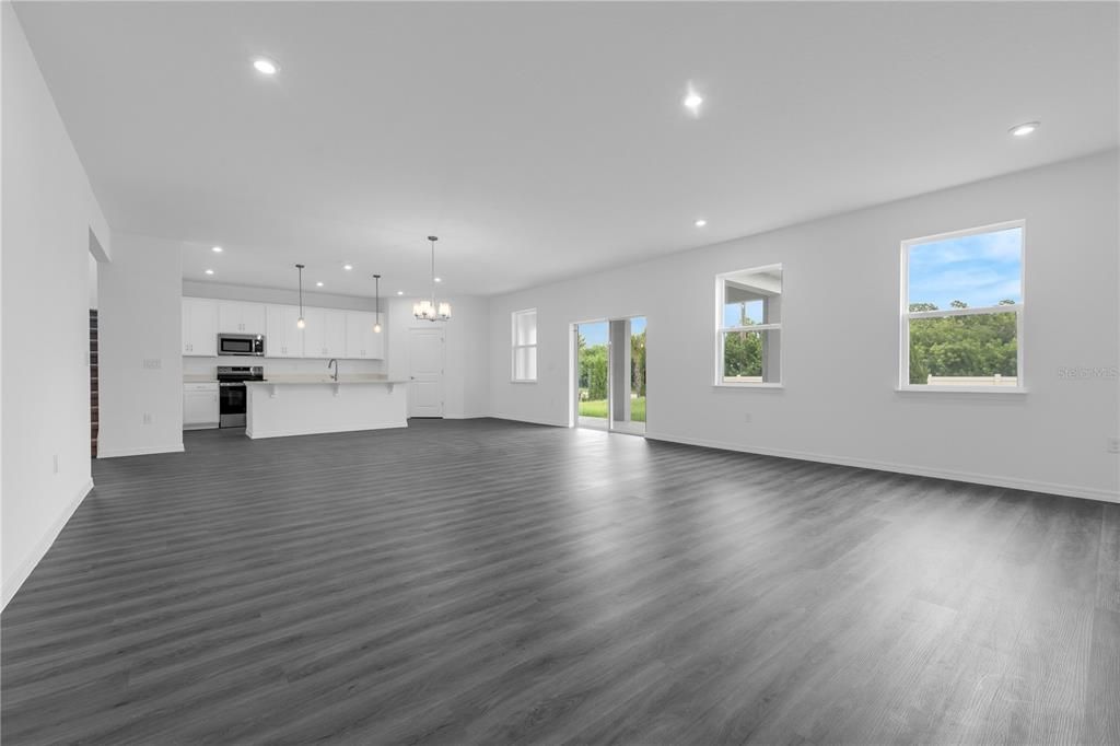 For Sale: $493,500 (5 beds, 4 baths, 2856 Square Feet)