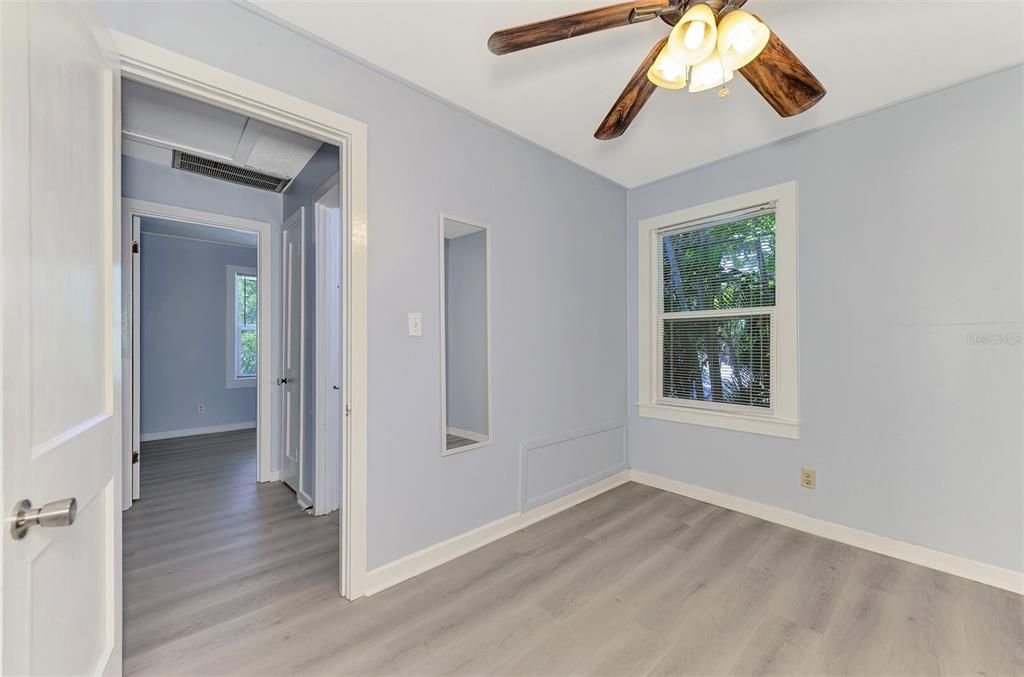 For Rent: $2,900 (2 beds, 1 baths, 1012 Square Feet)