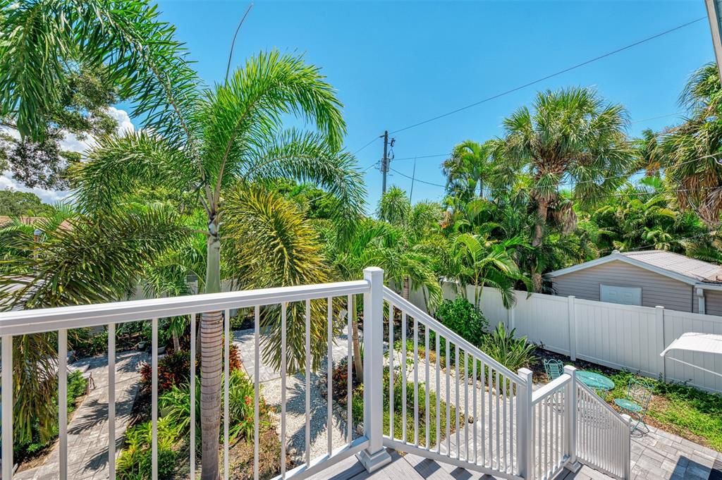 For Rent: $2,900 (2 beds, 1 baths, 1012 Square Feet)