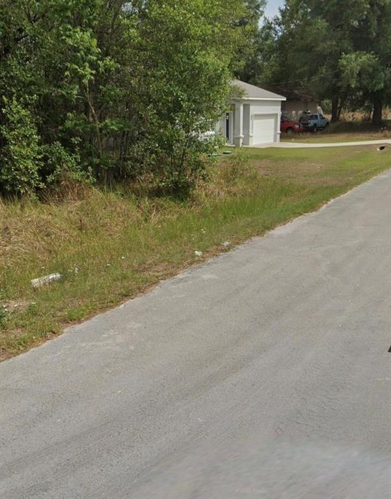 На продажу: $37,000 (0.48 acres)