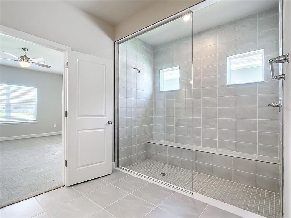 В аренду: $2,750 (4 спален, 3 ванн, 2550 Квадратных фут)
