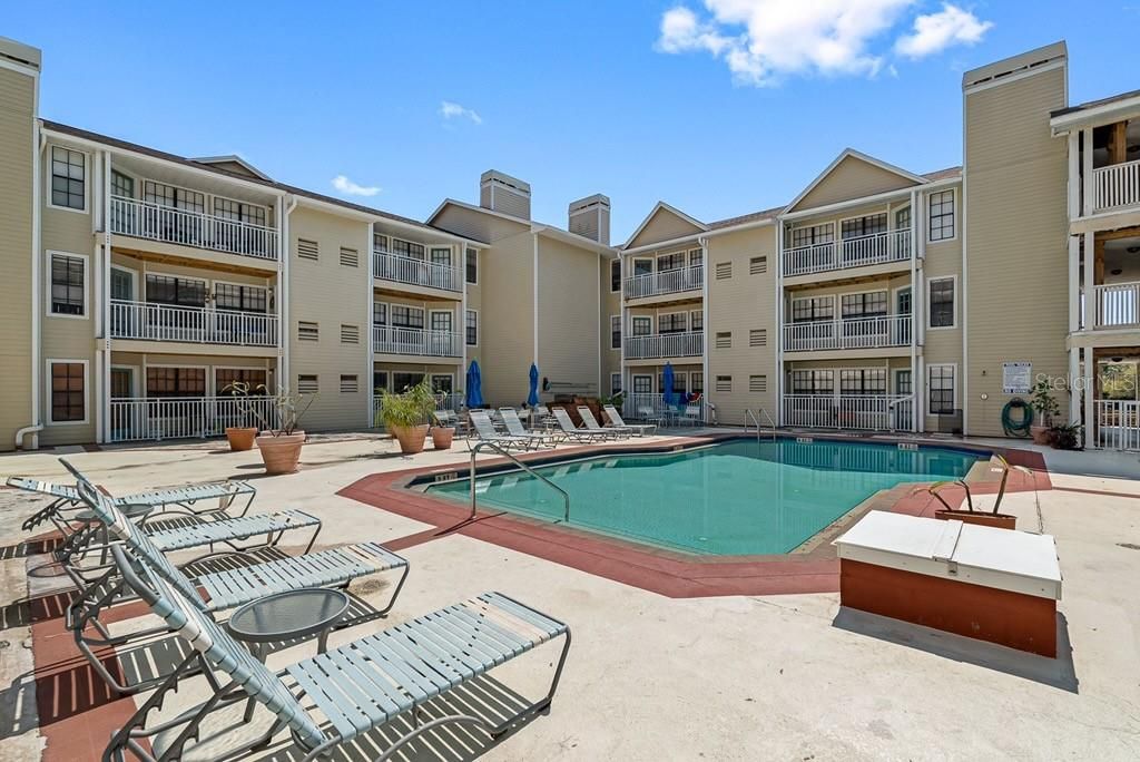 For Rent: $1,990 (1 beds, 1 baths, 631 Square Feet)