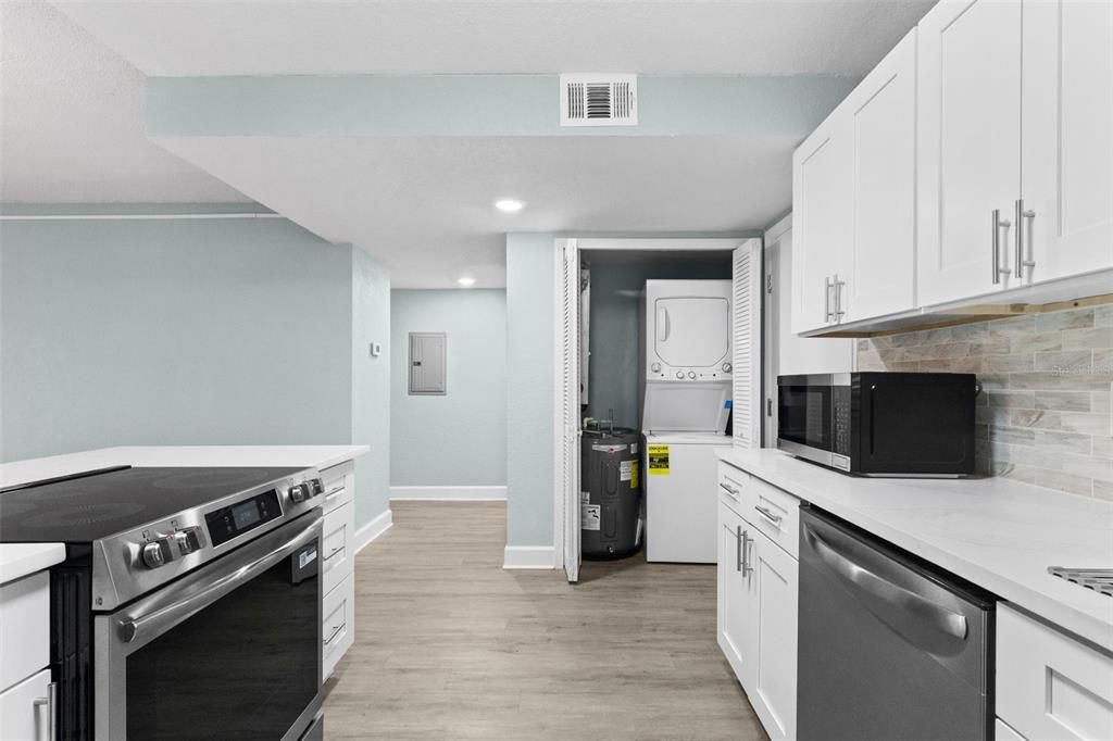 En Venta: $365,000 (1 camas, 1 baños, 701 Pies cuadrados)