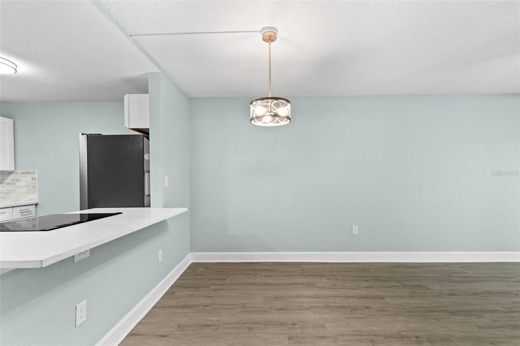 En Venta: $365,000 (1 camas, 1 baños, 701 Pies cuadrados)