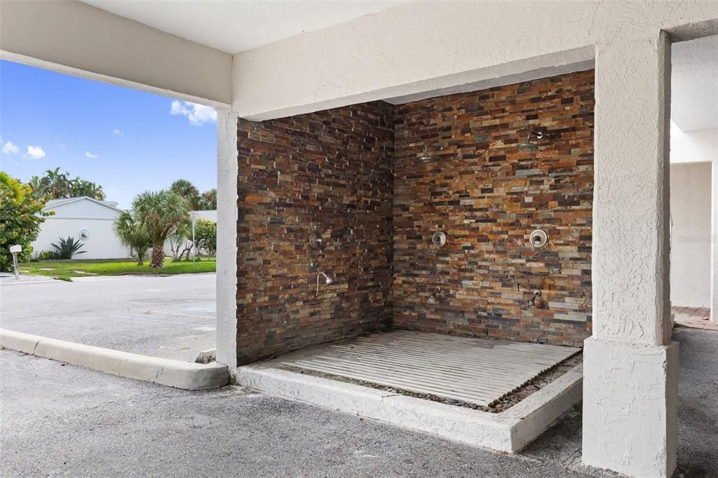 En Venta: $365,000 (1 camas, 1 baños, 701 Pies cuadrados)