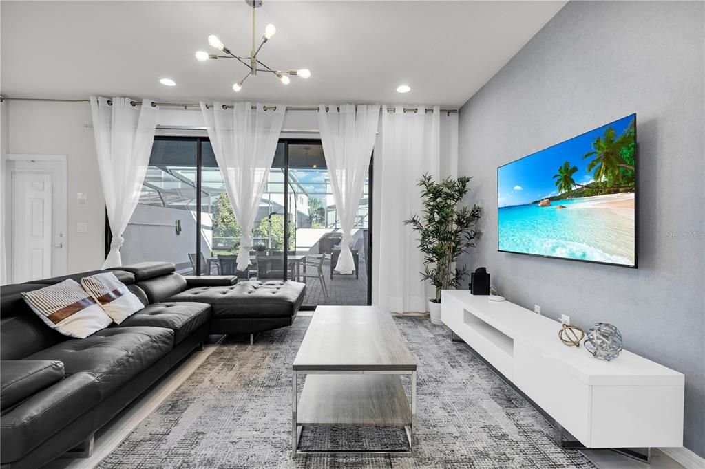 For Sale: $430,000 (5 beds, 4 baths, 2263 Square Feet)