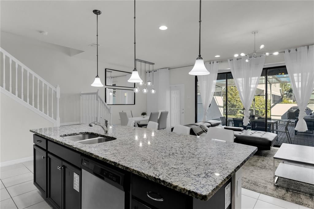 For Sale: $430,000 (5 beds, 4 baths, 2263 Square Feet)