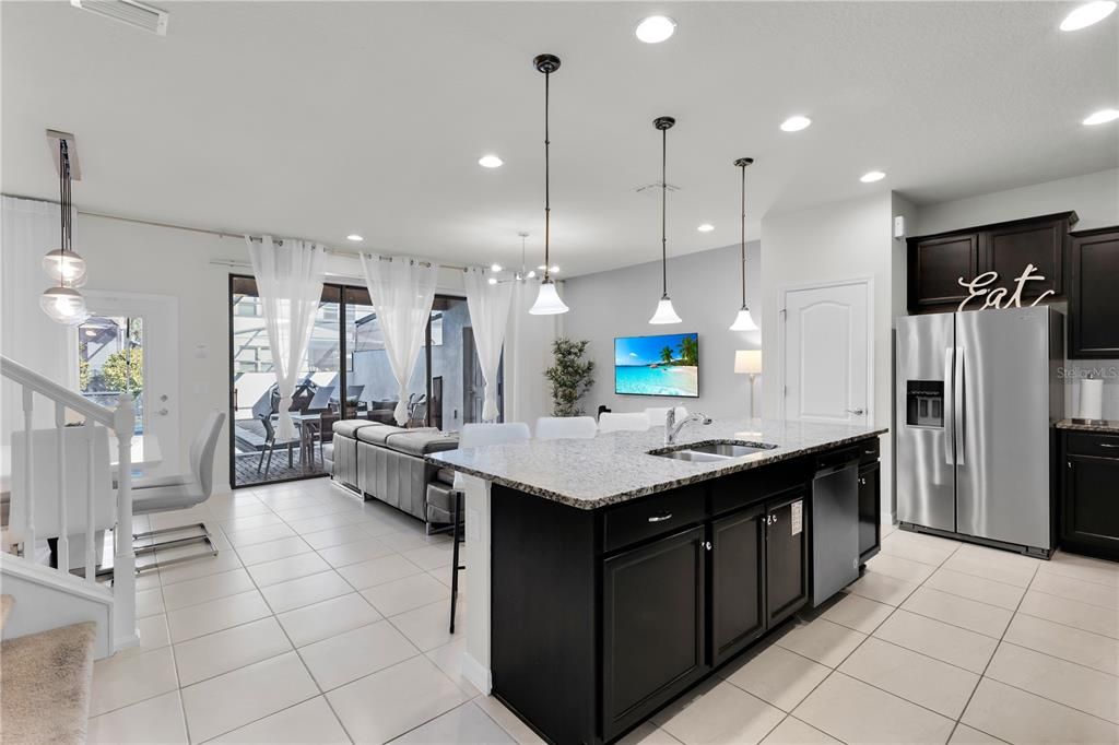 For Sale: $430,000 (5 beds, 4 baths, 2263 Square Feet)