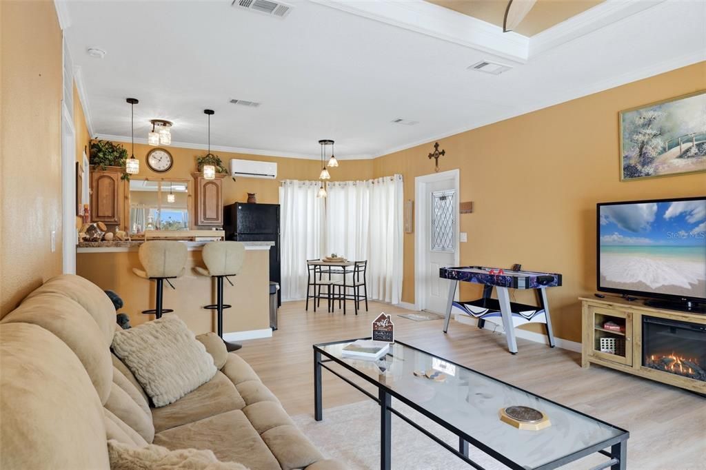 For Sale: $2,000,000 (3 beds, 2 baths, 2016 Square Feet)