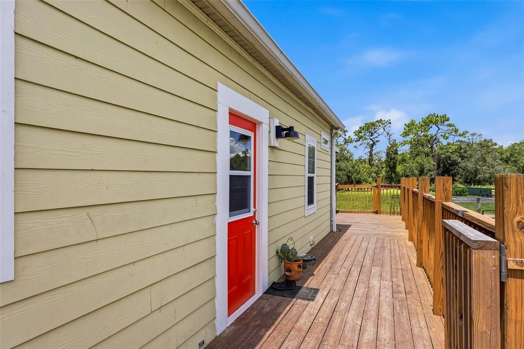 For Sale: $2,000,000 (3 beds, 2 baths, 2016 Square Feet)