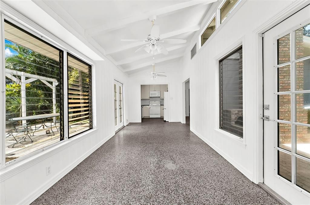 En Venta: $435,000 (3 camas, 1 baños, 1466 Pies cuadrados)