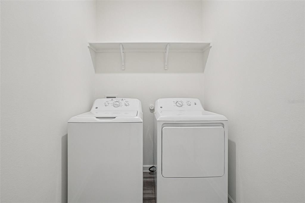For Sale: $289,990 (3 beds, 2 baths, 1366 Square Feet)