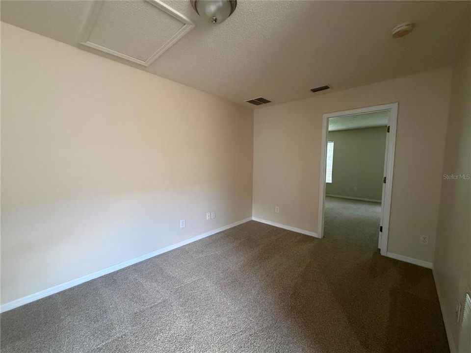 For Sale: $280,000 (3 beds, 2 baths, 1880 Square Feet)