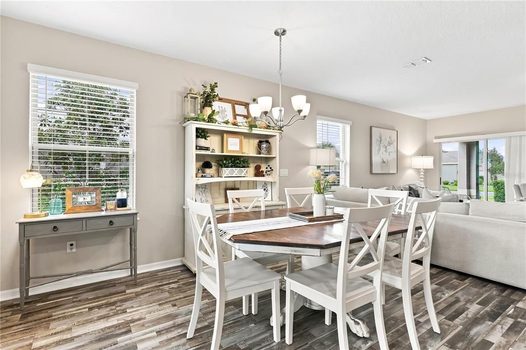 For Sale: $455,000 (3 beds, 2 baths, 1814 Square Feet)