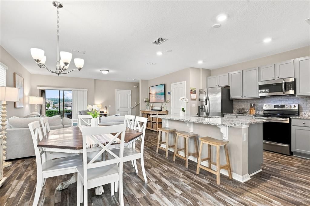 For Sale: $455,000 (3 beds, 2 baths, 1814 Square Feet)