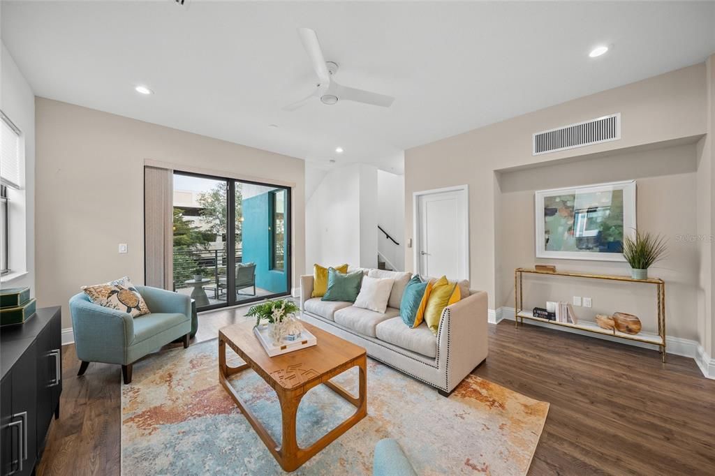 For Sale: $1,250,000 (3 beds, 3 baths, 2761 Square Feet)