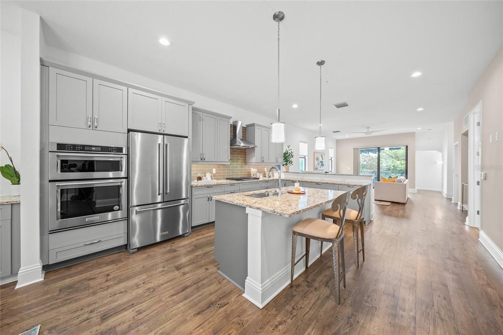 For Sale: $1,250,000 (3 beds, 3 baths, 2761 Square Feet)