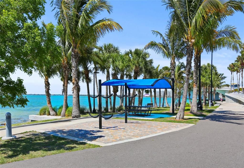 For Sale: $1,250,000 (3 beds, 3 baths, 2761 Square Feet)