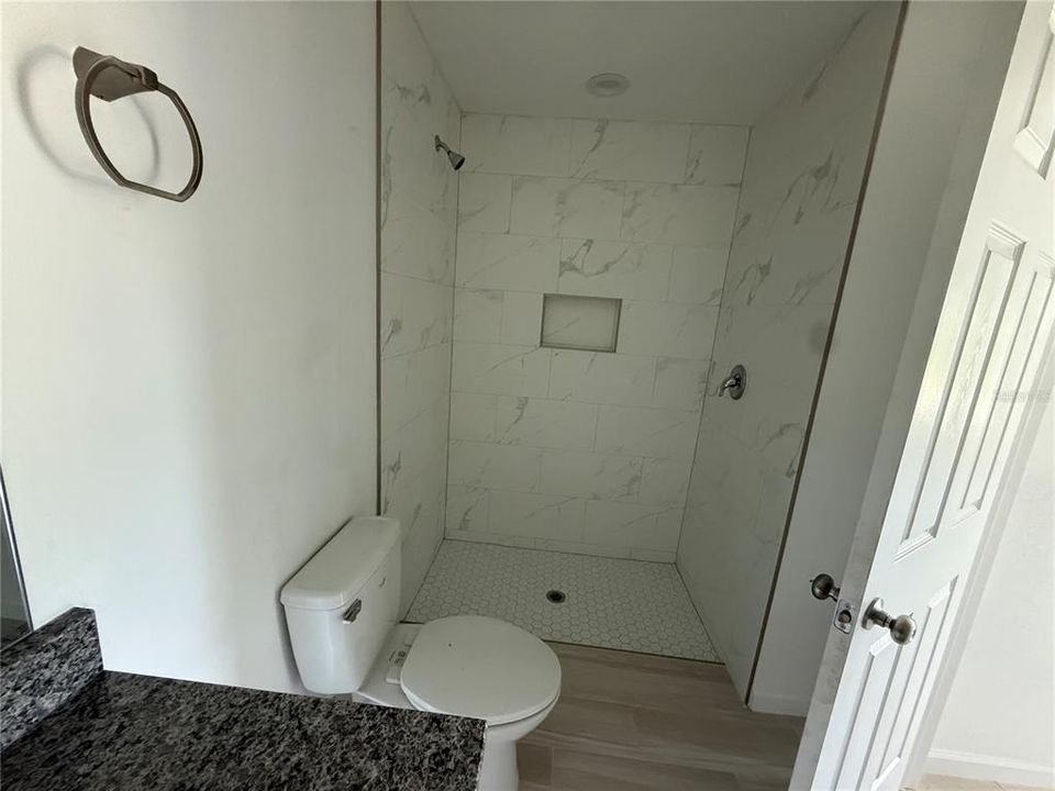 En Renta: $2,100 (4 camas, 2 baños, 1800 Pies cuadrados)