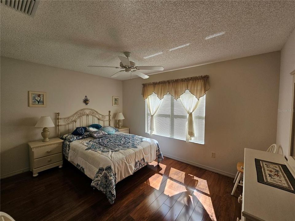 For Rent: $2,100 (2 beds, 2 baths, 1100 Square Feet)