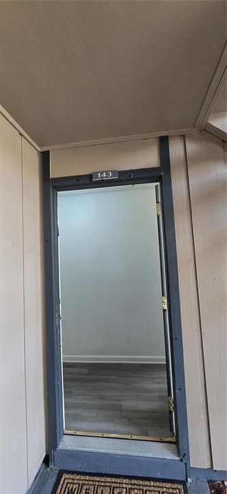 For Sale: $125,000 (2 beds, 1 baths, 1000 Square Feet)