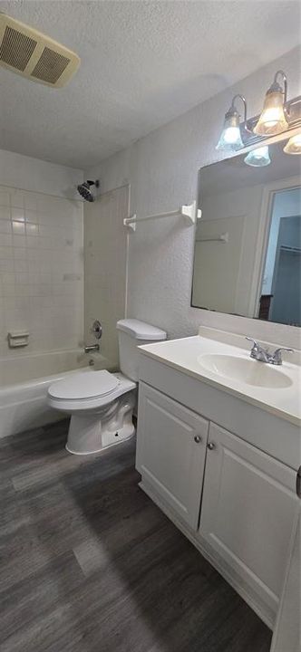 For Sale: $125,000 (2 beds, 1 baths, 1000 Square Feet)