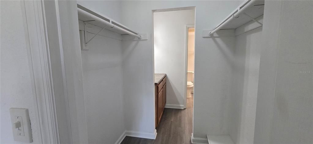 For Sale: $125,000 (2 beds, 1 baths, 1000 Square Feet)
