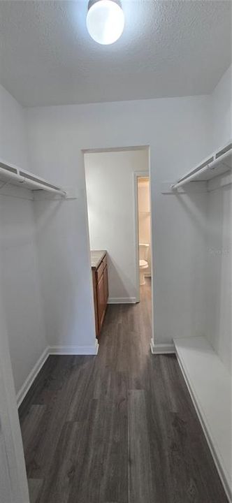 For Sale: $125,000 (2 beds, 1 baths, 1000 Square Feet)