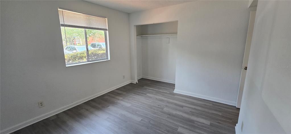 For Sale: $125,000 (2 beds, 1 baths, 1000 Square Feet)