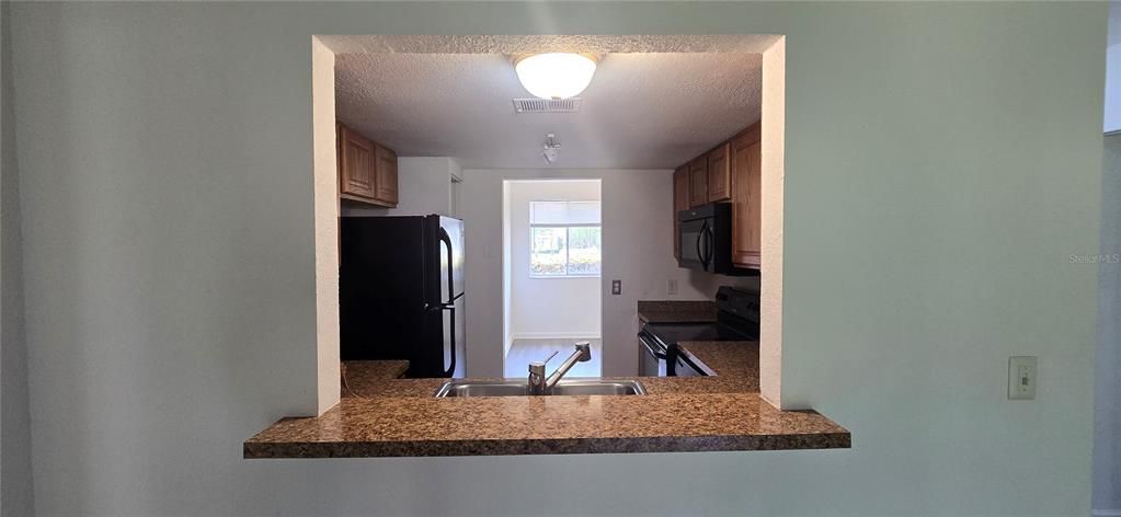 For Sale: $125,000 (2 beds, 1 baths, 1000 Square Feet)