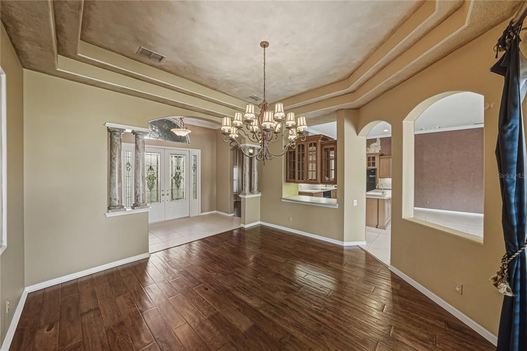 For Rent: $3,200 (3 beds, 3 baths, 2569 Square Feet)