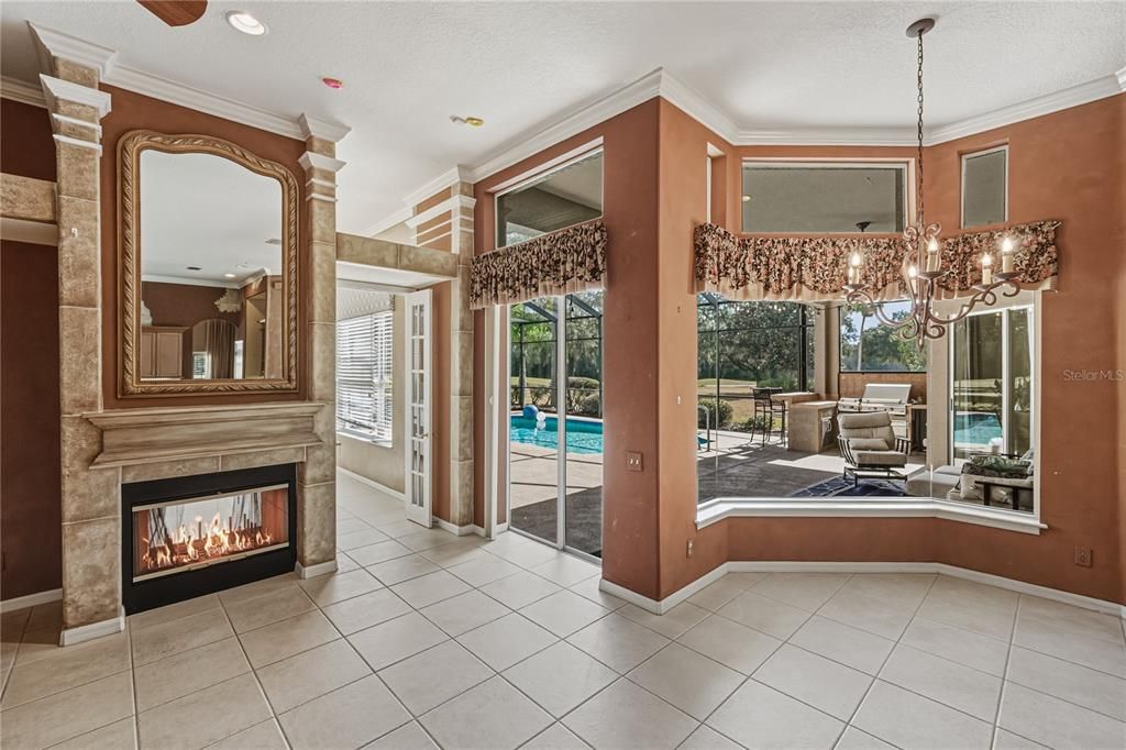 For Rent: $3,200 (3 beds, 3 baths, 2569 Square Feet)